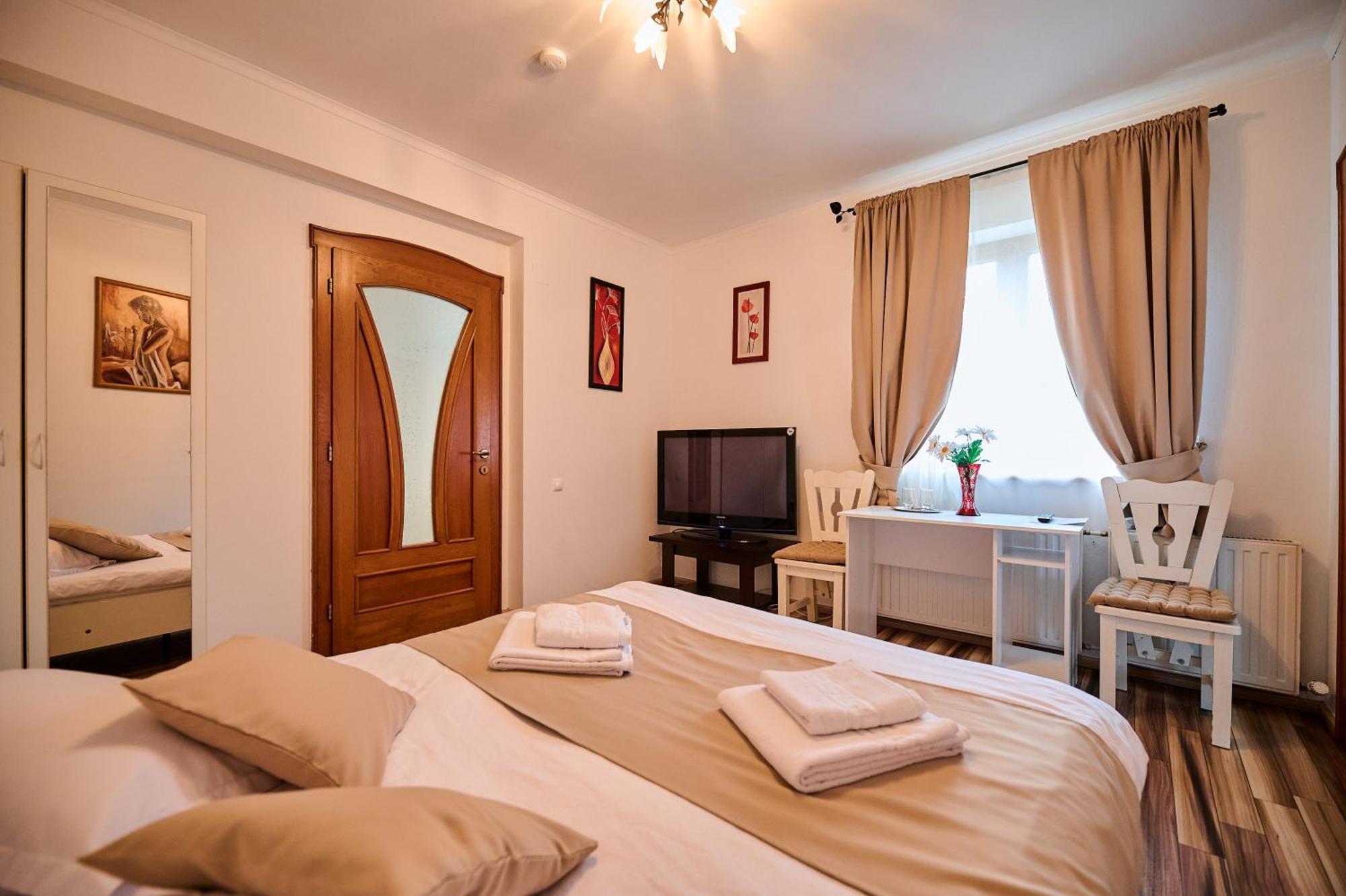 Pensiunea Kenza Targu Mures Exterior photo