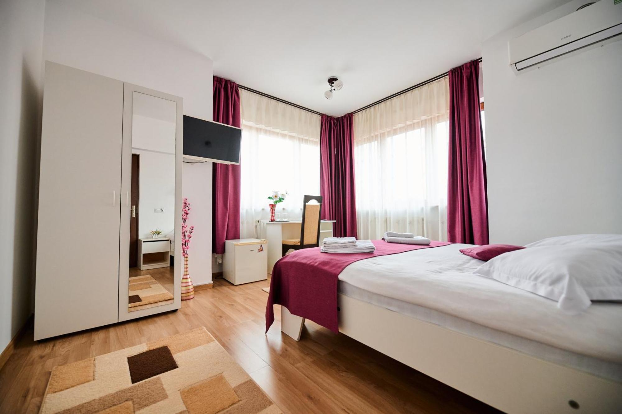 Pensiunea Kenza Targu Mures Exterior photo